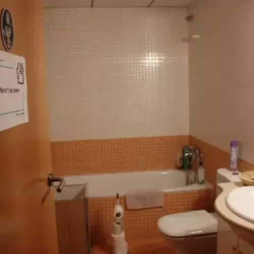 Centre d'osteopatia i fisioteràpia amb instal·lacions còmodes